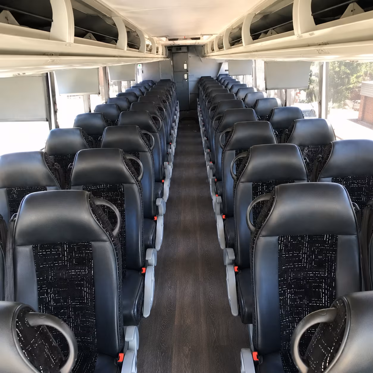 find the perfect transportation for your next airport transfer 5