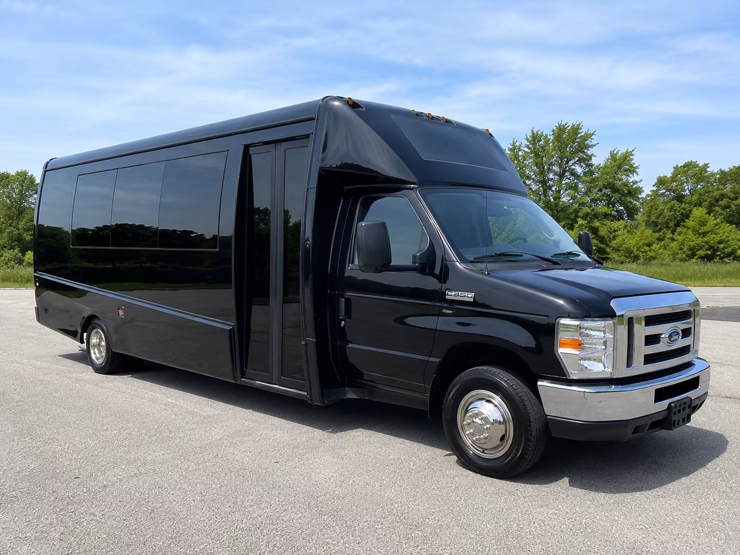 minibus wine tour transportation for smaller groups in west jordan