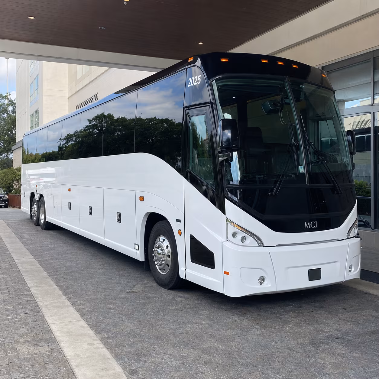 west jordan 54 passenger charter bus